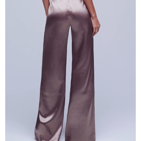 L’agence suit. Luxurious looking. Fits true 14 IMO.Pants very long.NWT - Picture 2 of 10